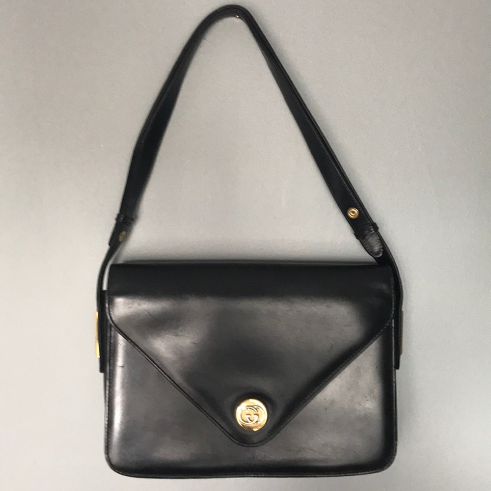 Vintage Gucci envelope handbag 👜 ✨